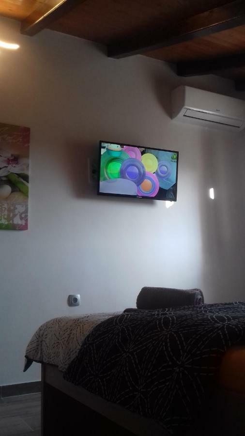 Holiday Home Nora**** Loznati Cres Экстерьер фото