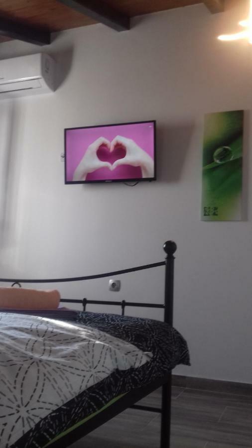Holiday Home Nora**** Loznati Cres Экстерьер фото